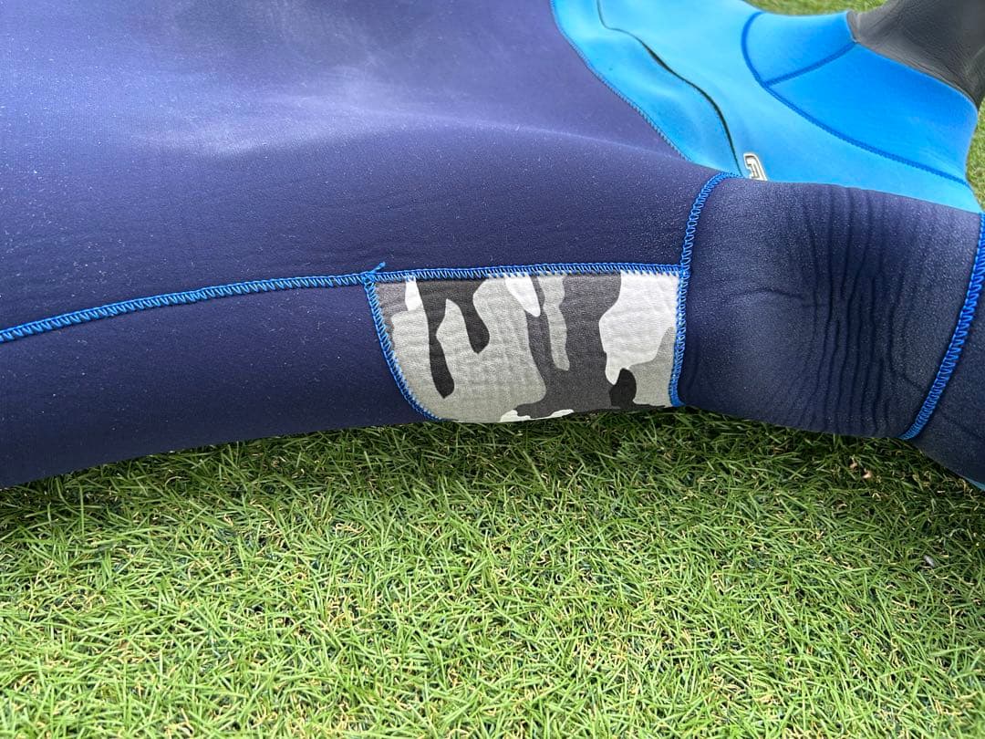 ウェットスーツ セミドライ　5ミリ　裏起毛