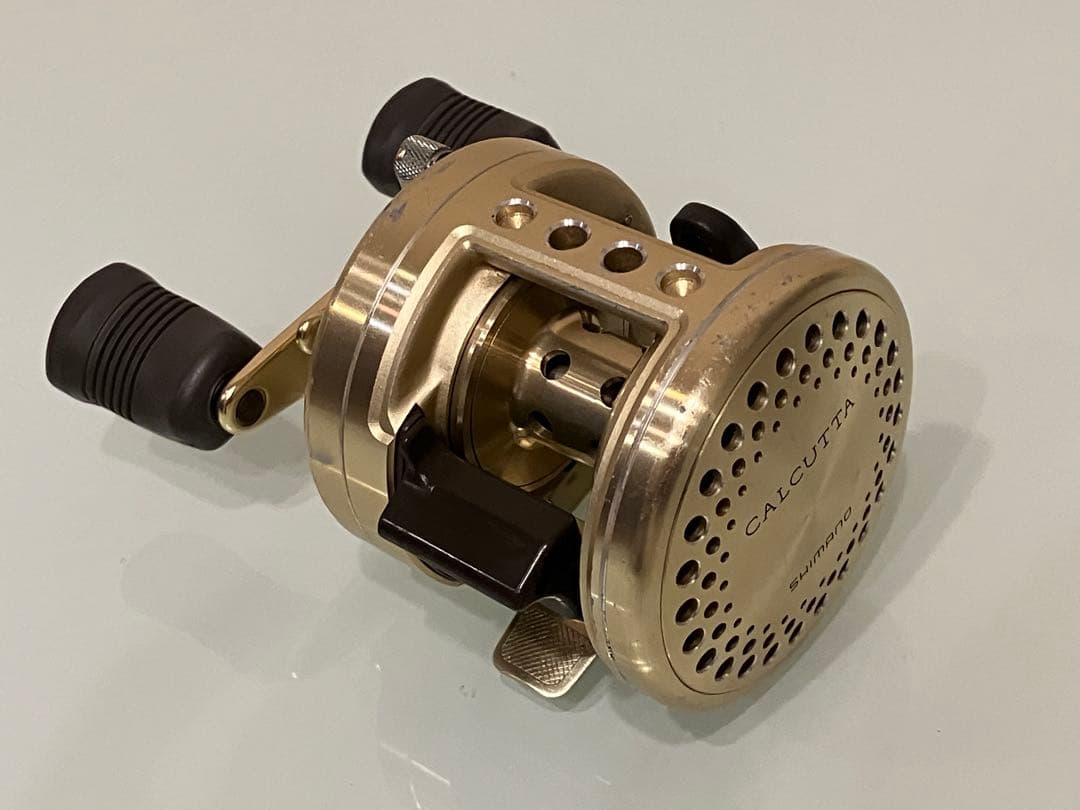 SHIMANO CALCUTTA 201XT ベイトリール　機関良好