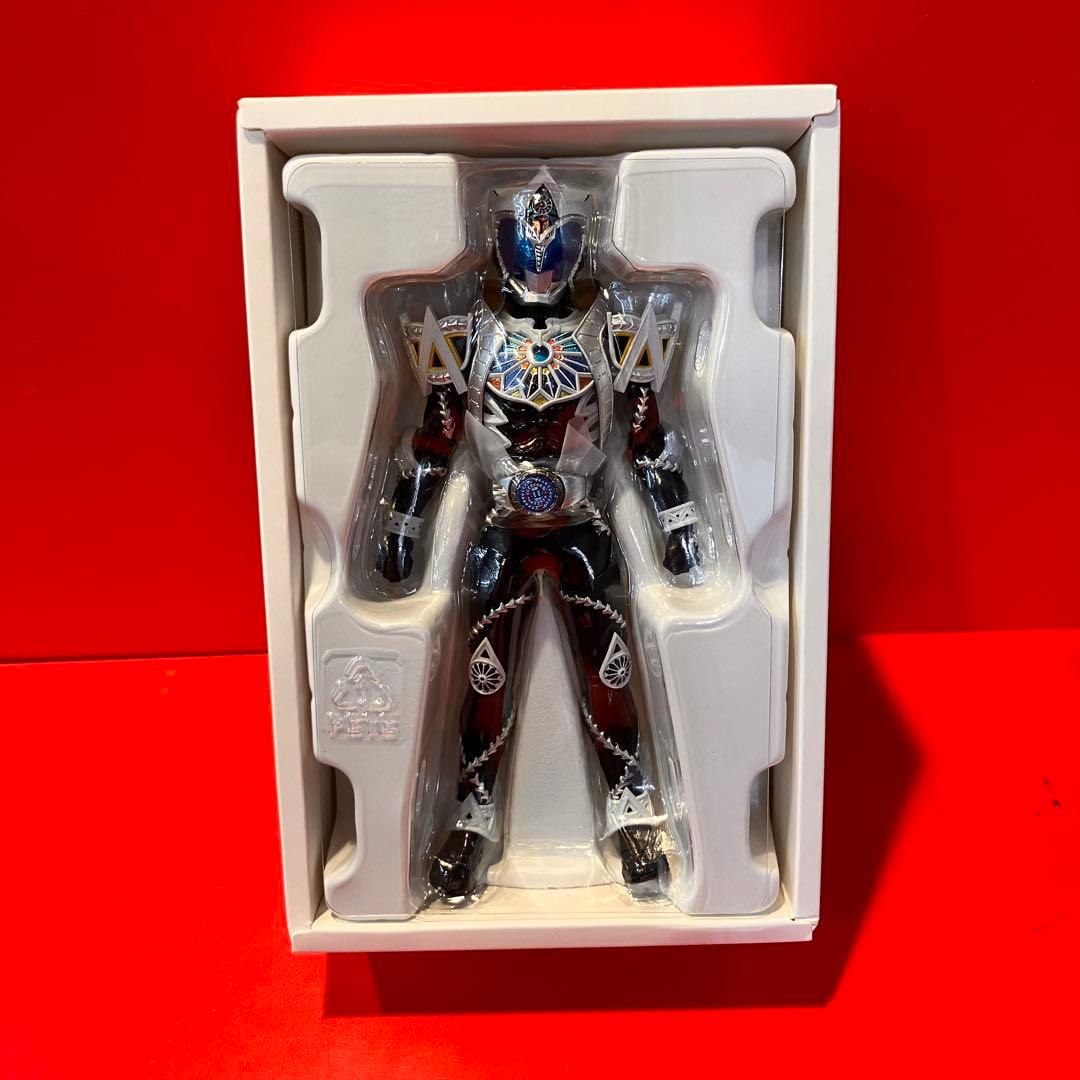 ★S.H.Figuarts 真骨彫　仮面ライダーサガ