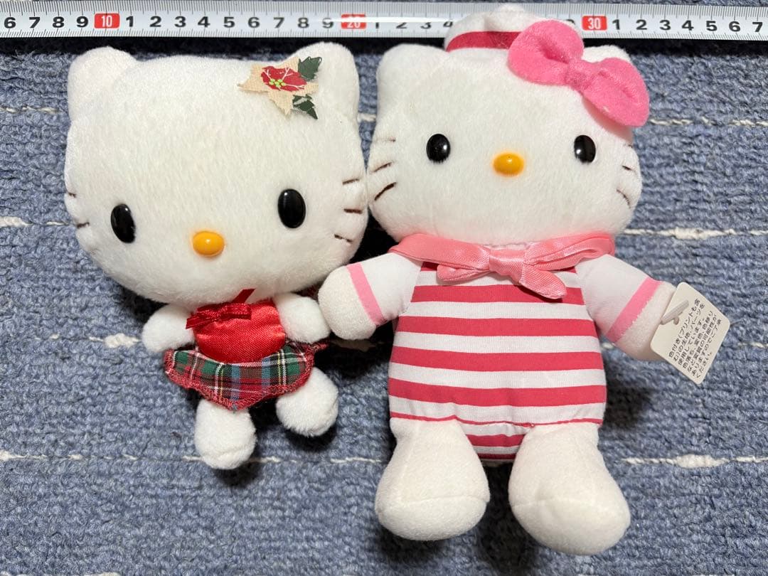 【 マスコット 〜 小さめぬいぐるみ 】ハローキティ