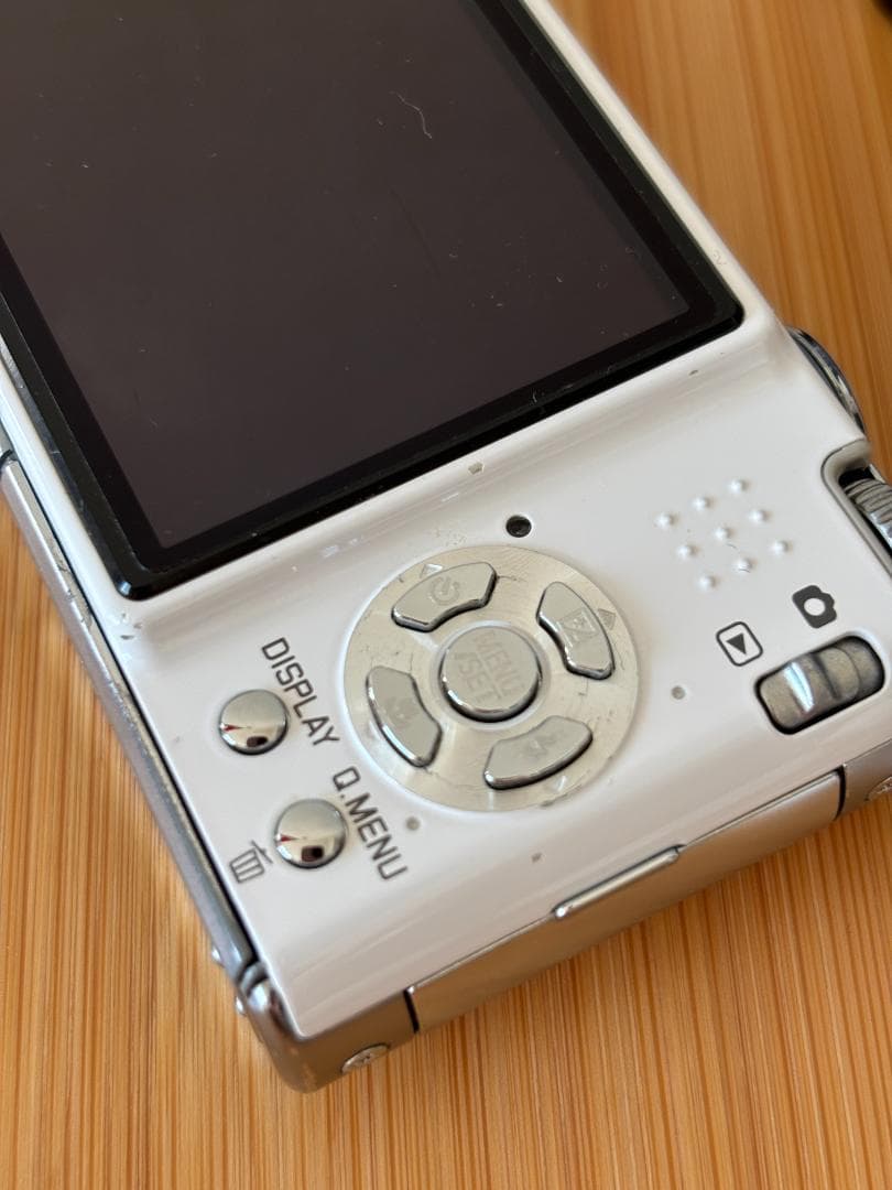 LEICA　デジカメ　C-LUX3