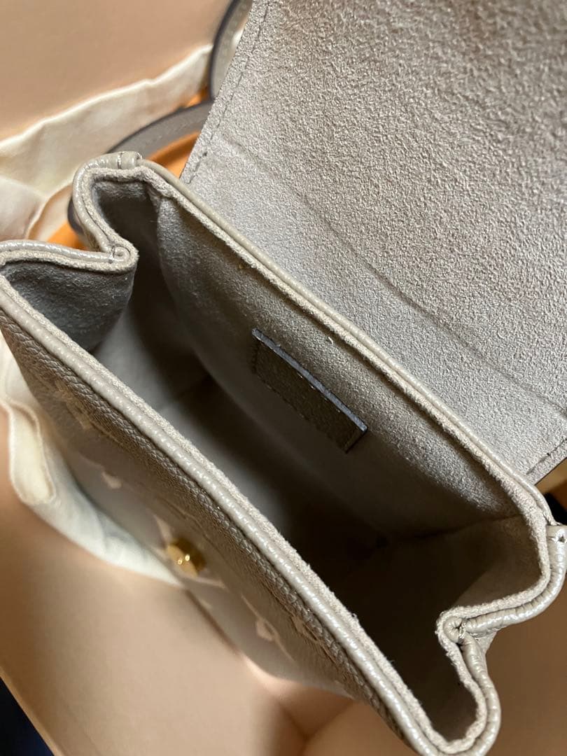 ぽよぽん様 ヴィトンバッグパック美品 正規品グレーショルダー