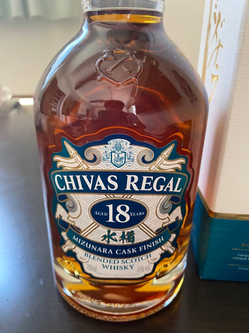 シーバスリーガル　ミズナラ　18年　箱付（箱はおまけ扱いです）