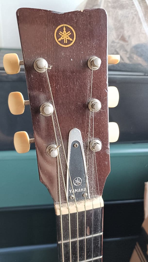 Yamaha アコースティックギター ストラップ付き