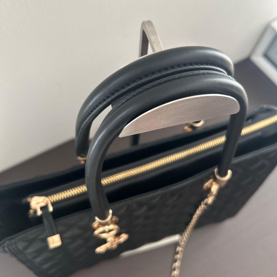 新品　ランダ RANDA 2WAYキルティンラージバック ブラック A4対応