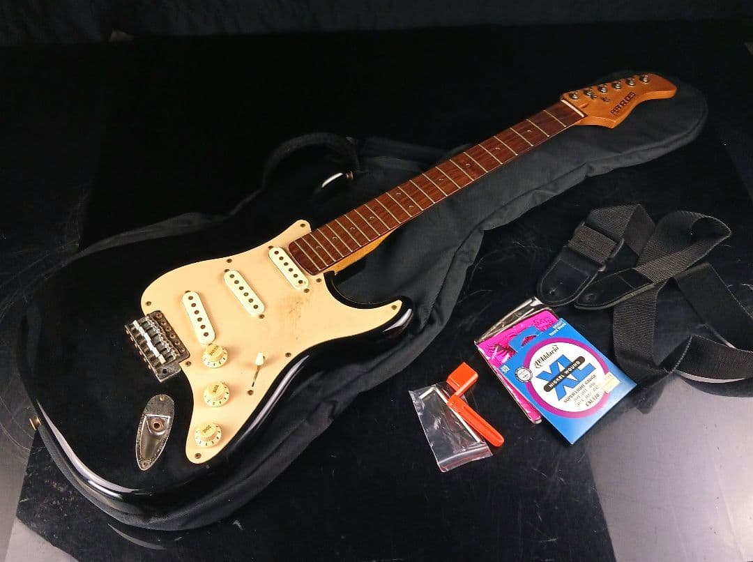 Y2981-17 FERNANDES フェルナンデス エレキギター