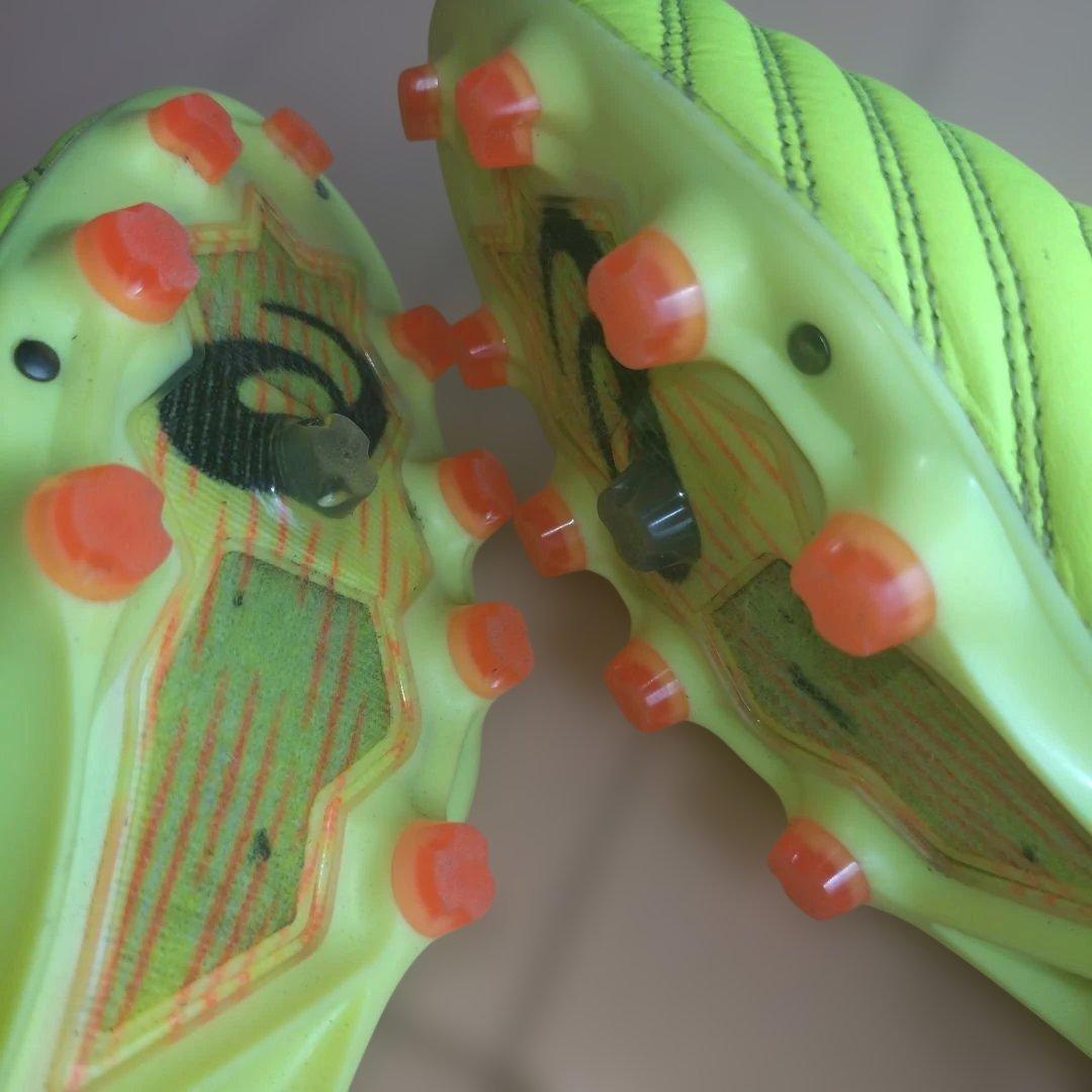 ★ASICS DS LIGHT X-FLY PRO２サッカーシューズ２６センチ★