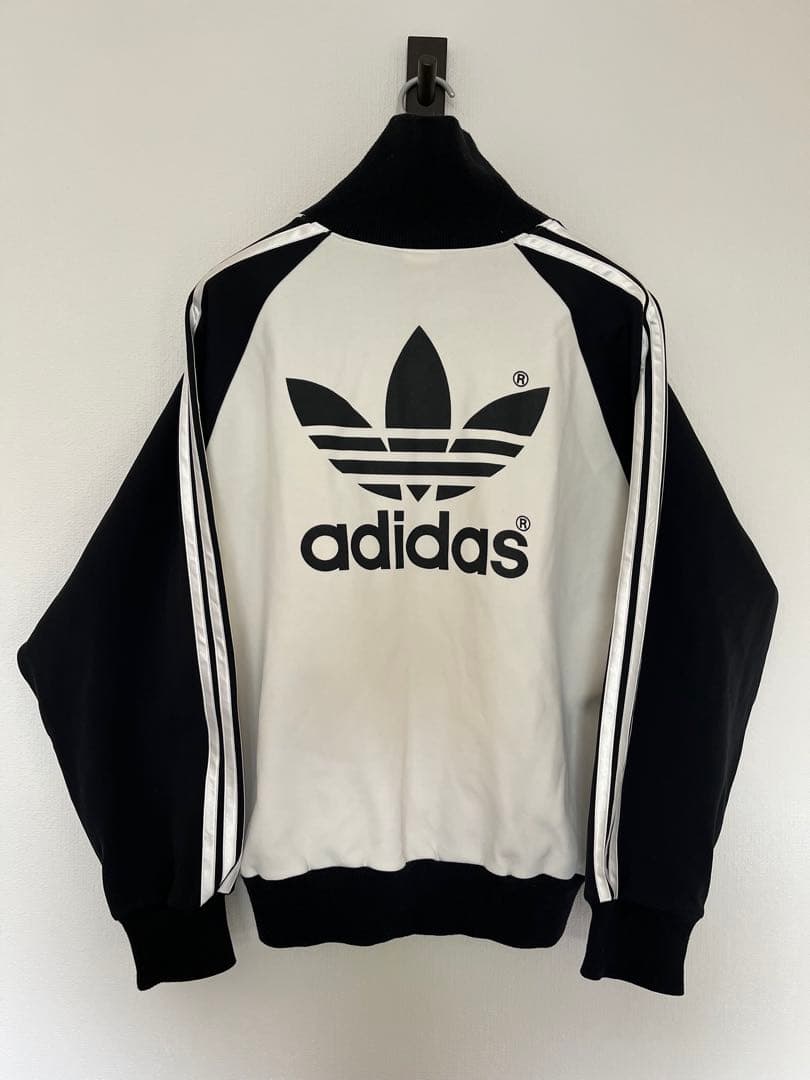 adidas トラックジャケット　サイズ/Ｌ　カラー/ブラック・ホワイト