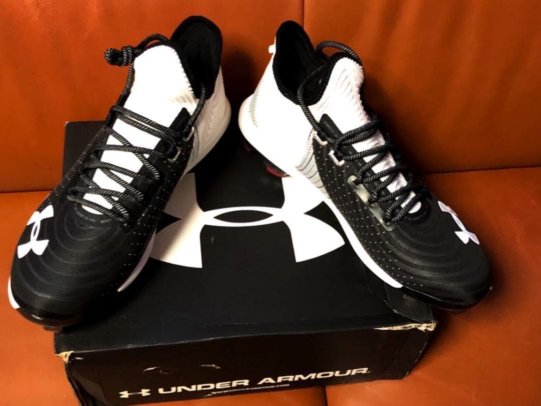 新品☆USA国内限定発売☆アンダーアーマー☆野球スパイク☆ハーパー4 ★30cm