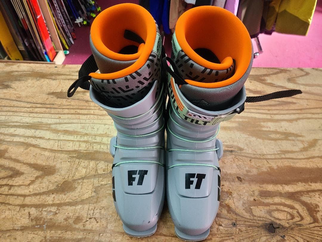 スキー FULL TILT TOM WALLISCH PRO 27.5cm