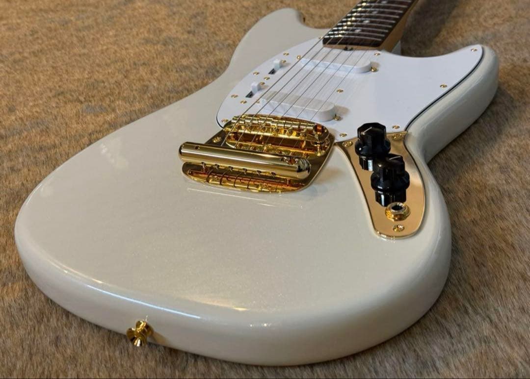 Fender 60s Mustang 2025年限定モデル ゴールドパーツ