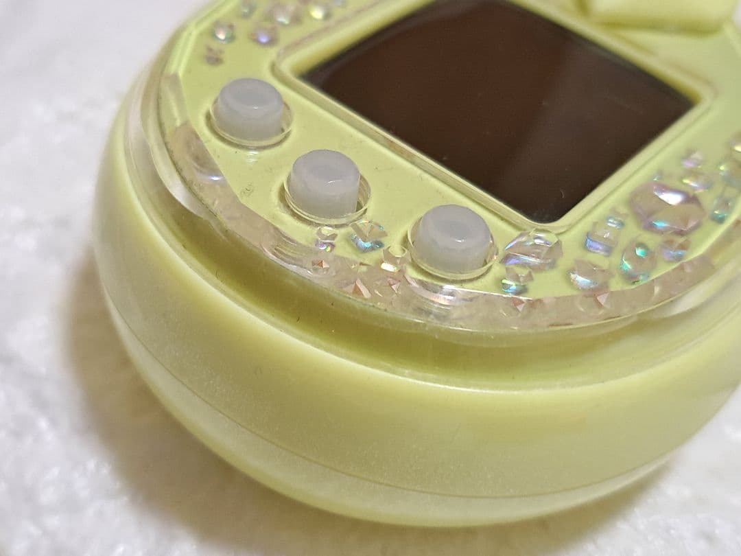 z*e様 たまごっち ピース 本体 イエロー