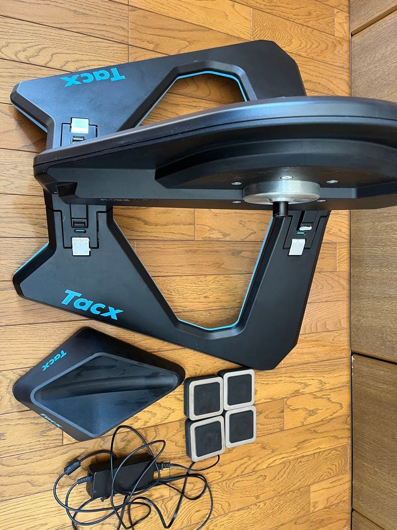 Tacx NEO 2 Smart （スマートトレーナー　ローラー）