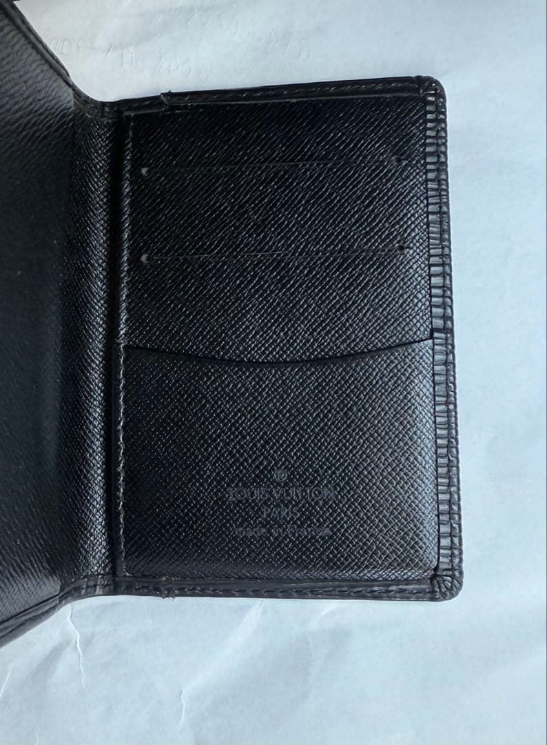 【未使用】ヴィトン　エピ　名刺入れ　Louis Vuitton