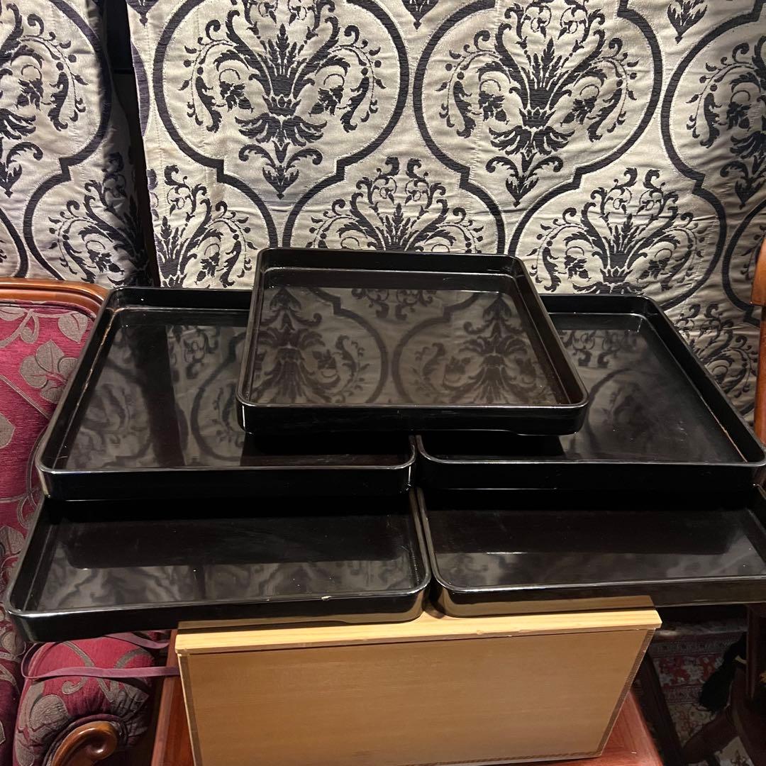 会席膳　懐石膳　折敷　四方盆 木製漆塗り　幅約36.5 高さ4センチ　5枚