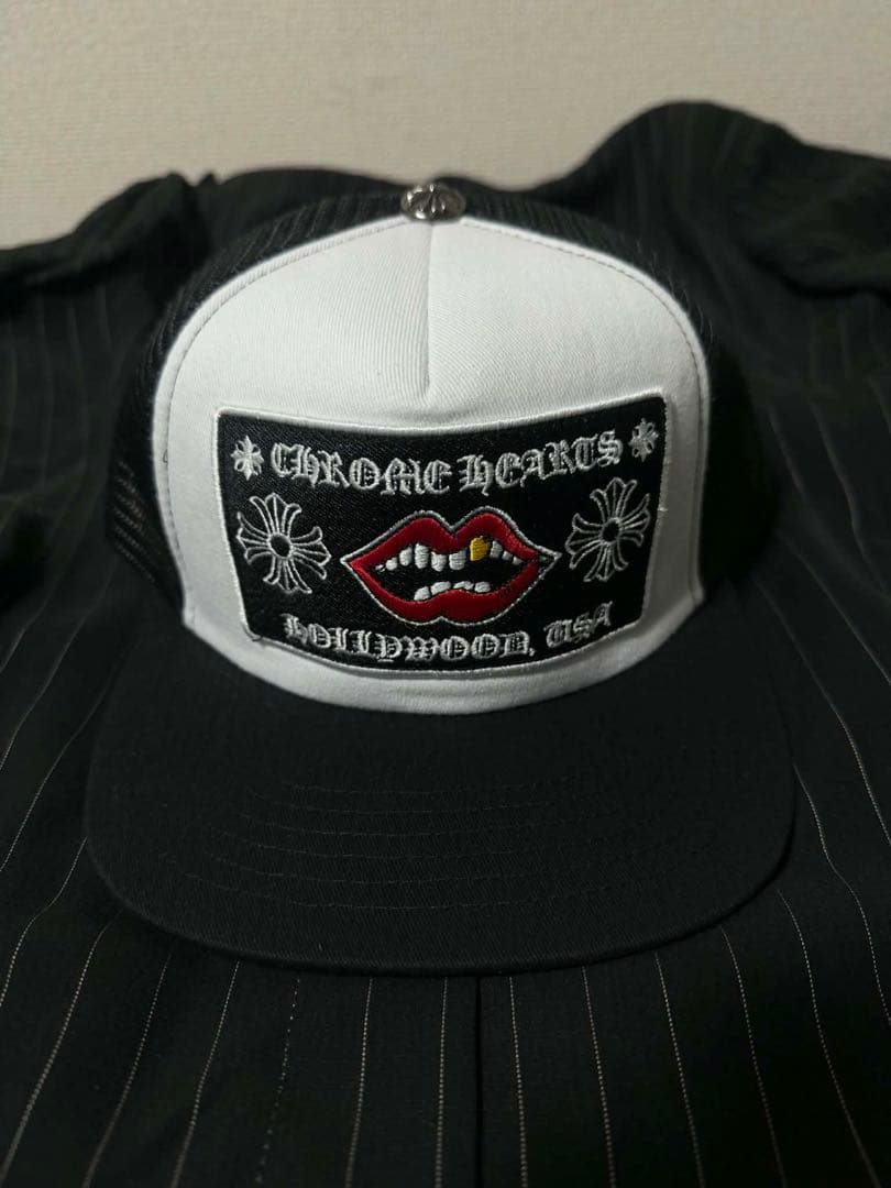 クロムハーツ チョンパー ハリウッド トラッカーハット ブラック/ホワイト