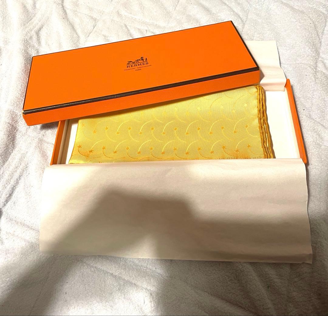 新品未使用⭐︎HERMES エルメス シルク ハンカチ　イエロー