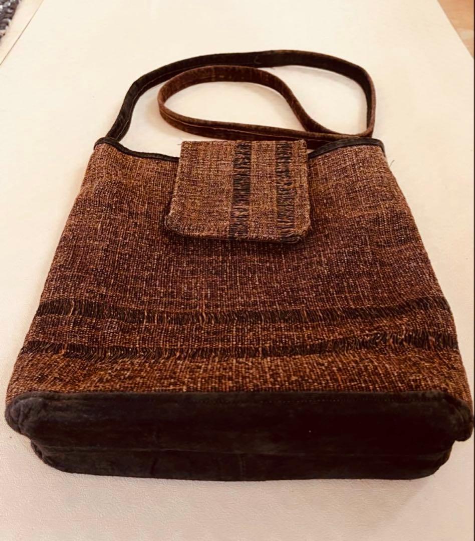 ◆柿渋染め 裂き織り ポシェット 山葡萄コサージュ付ブラウン◆