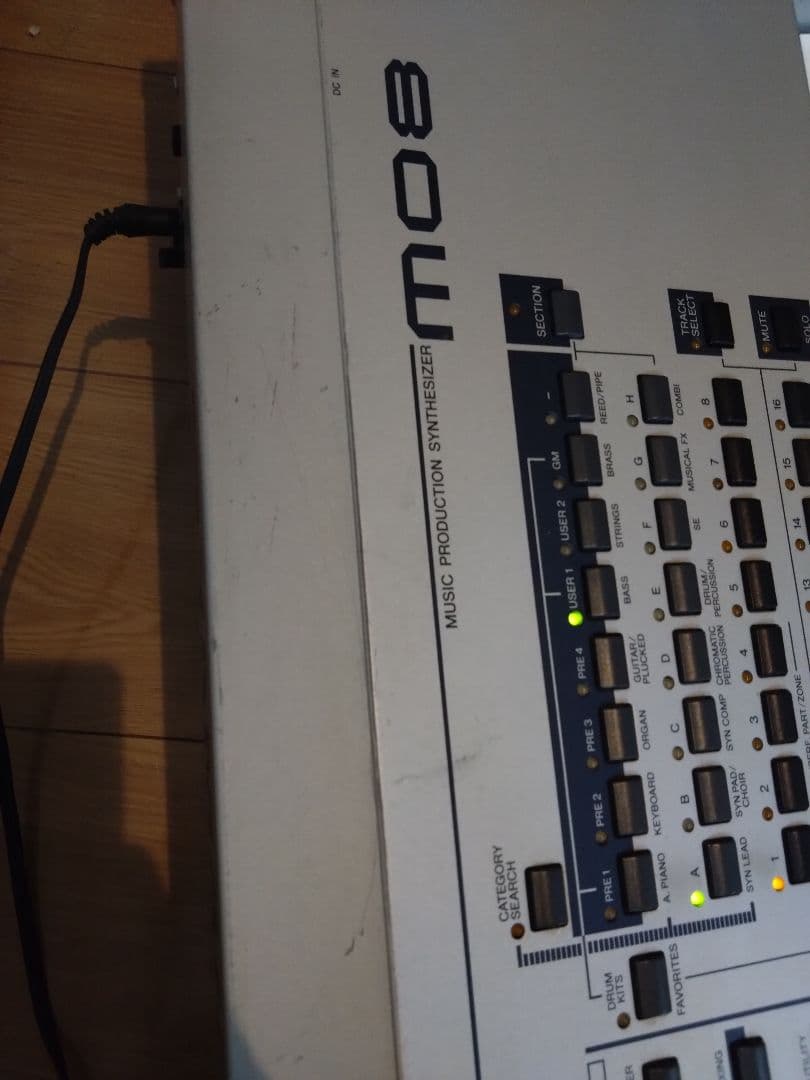 YAMAHA M08 シンセサイザー 88鍵