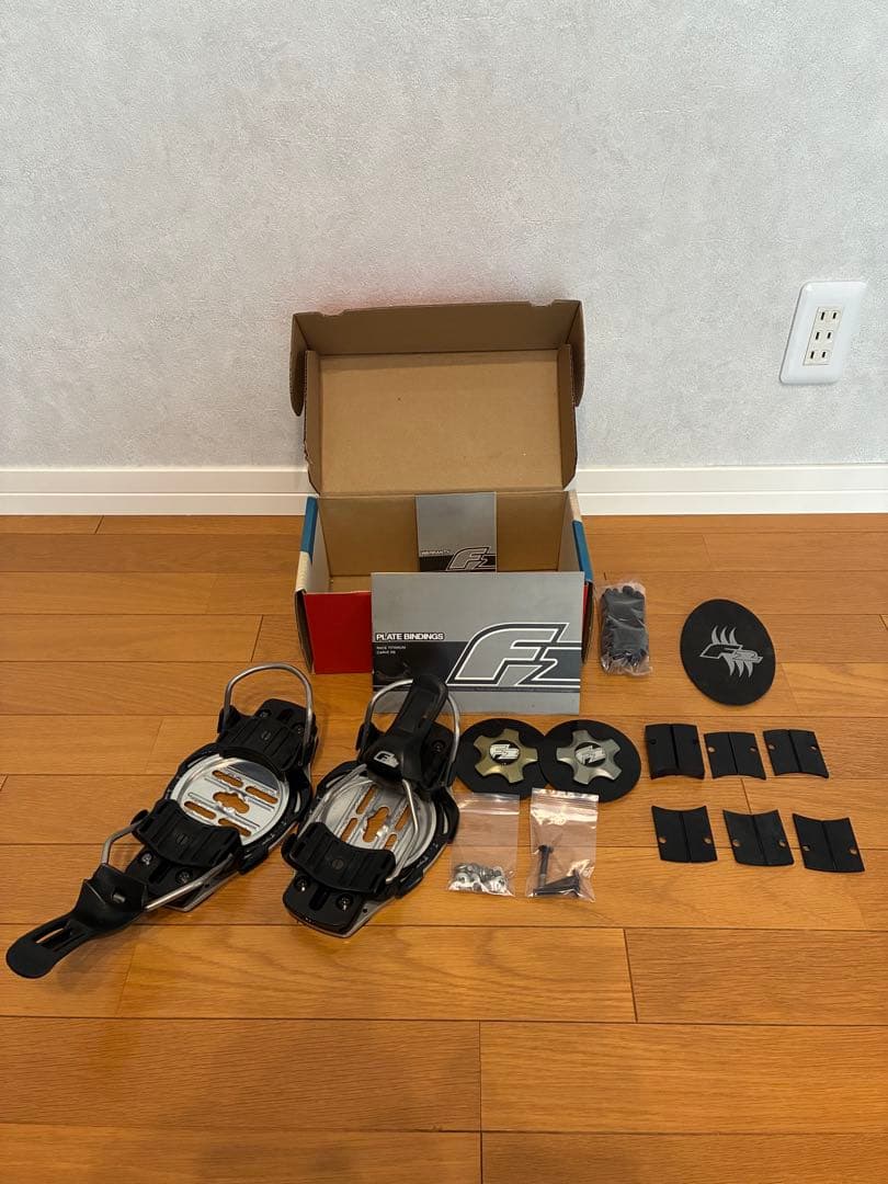 F2RaceTitanium サイズM スノーボードビンディング6mm径ベイル