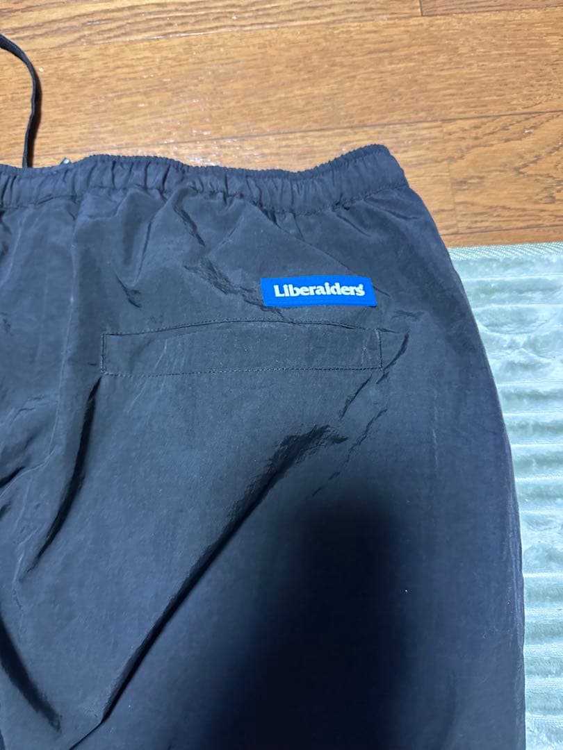 Liberaidersリベレイダースナイロンセットアップ