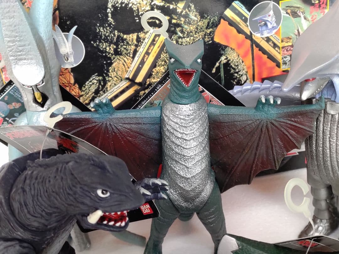 バンダイ　大映怪獣シリーズ　強いぞ!ガメラ　復活大結集BOX　（全7種）未使用品