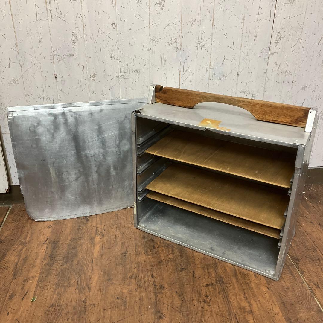 A-3 昭和レトロ アルミ製 出前箱 おかもち 4段 木製ハンドル キャンプ