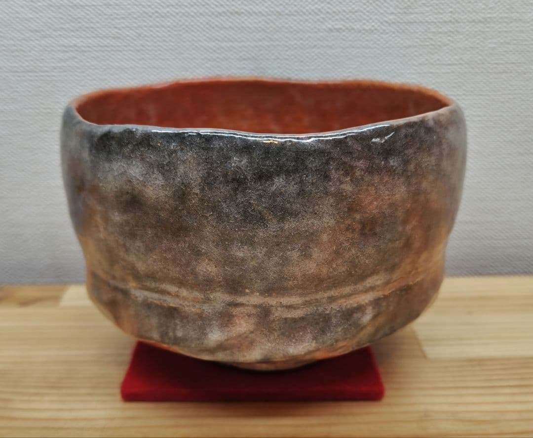 送料込【逢絢亭】茶道具 茶碗 楽焼 赤楽 ２代小川長楽 共箱入り