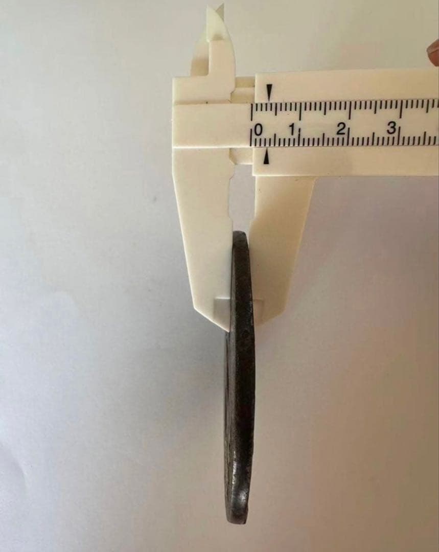 鍔 鉄地 象嵌 鐔　鉄地つば 梅の花 図 刀装具 古美術 時代物 X26E