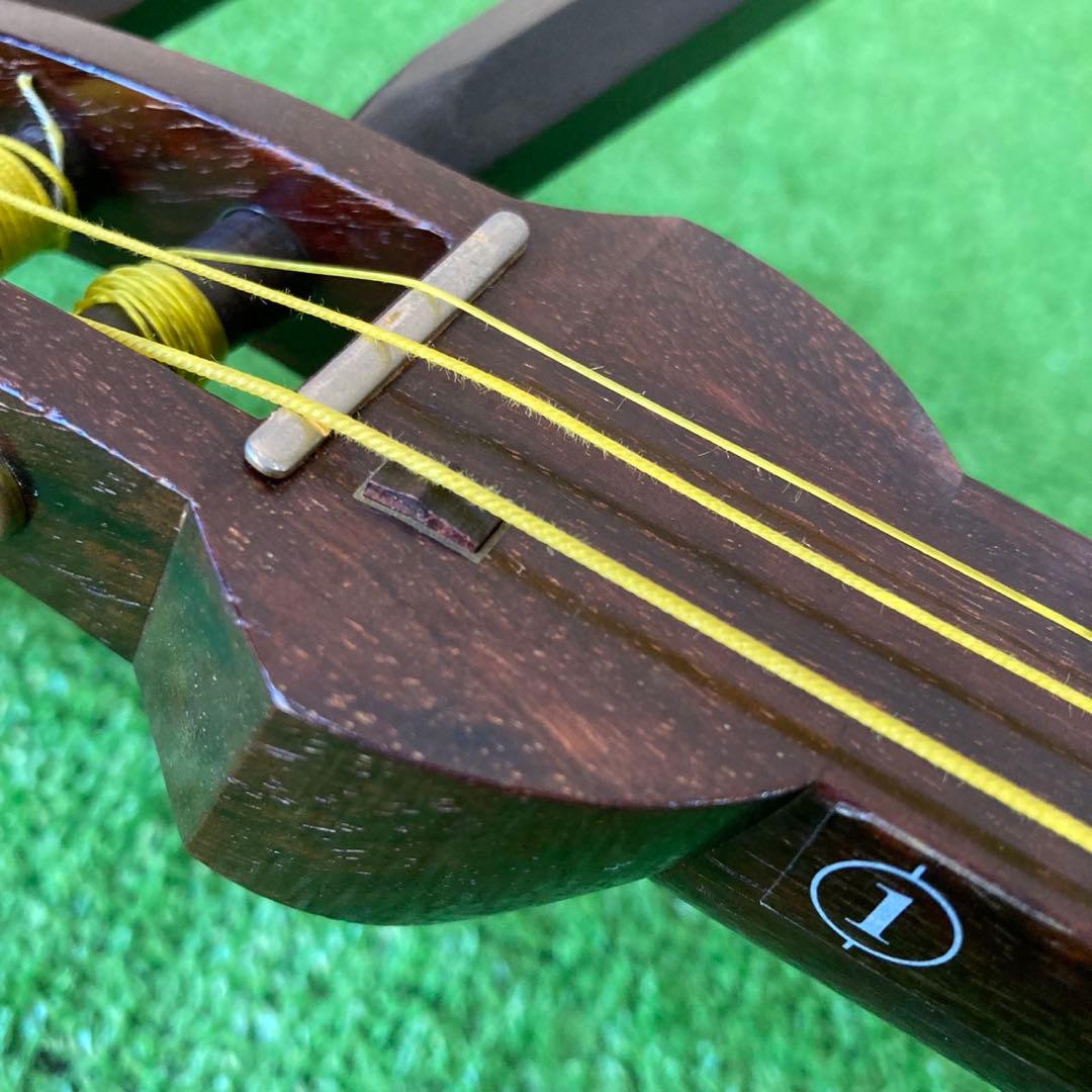 三味線　中棹　一本溝　東さわり　1寸詰め　丸打胴