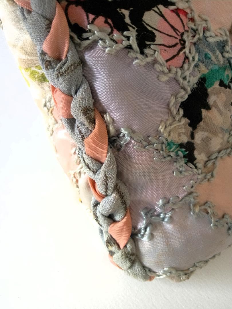 クレイジーキルトのポットコゼ　ヴィクトリアンデザイン　from ENGLAND