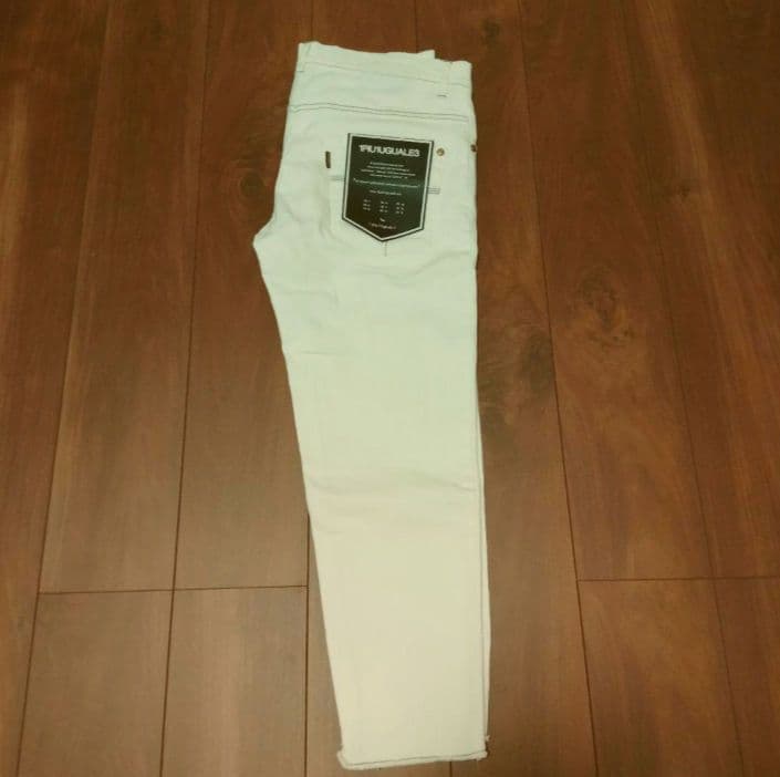新品未使用　タグ付き1PIU1UGUALE3 ホワイトデニムパンツ