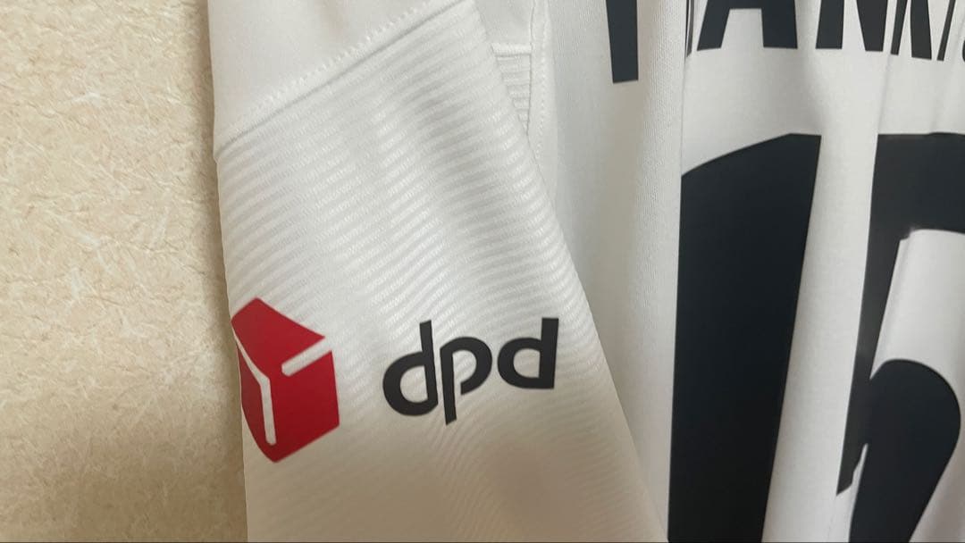 【新品タグ付】21-22 鎌田大地 フランクフルト EL優勝L フルパッチ正規品