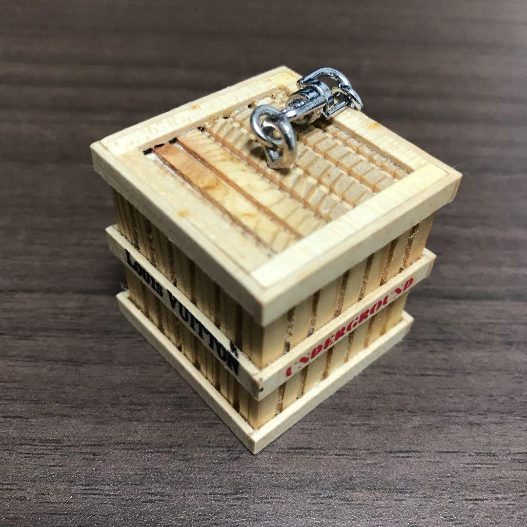 ルイ　ヴィトン　キーホルダー　ノベルティ