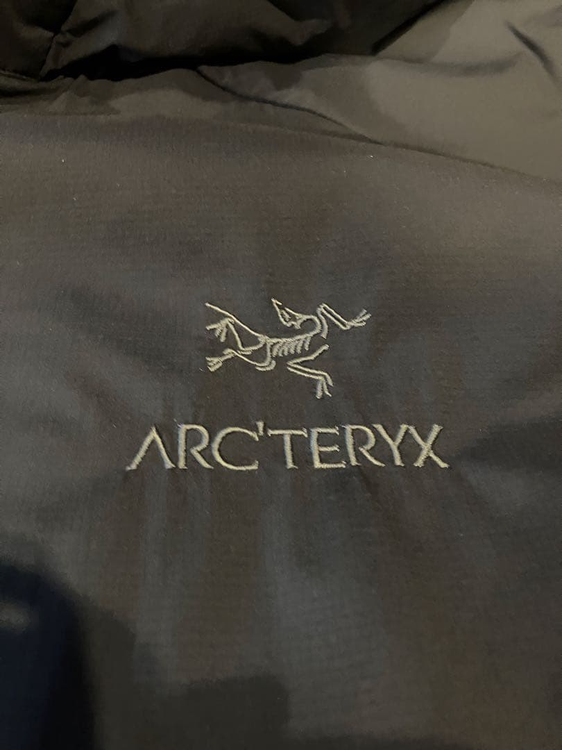 美品！タグ付き　ARC'TERYXAtomHoody XXL ブルゾン