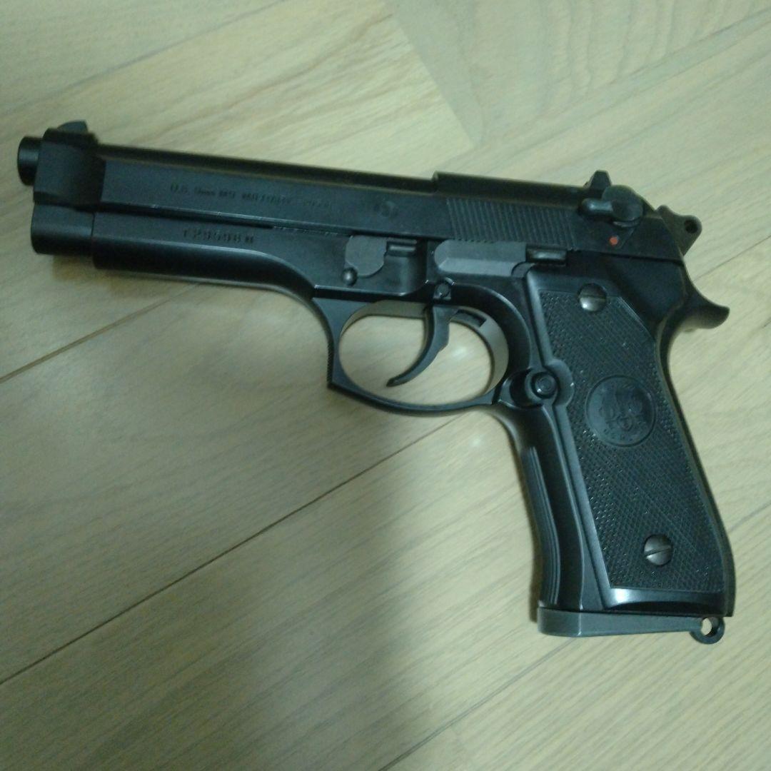 東京マルイ製ベレッタM92ガスガン　BB弾3000発と８割位残ったガス缶セット！