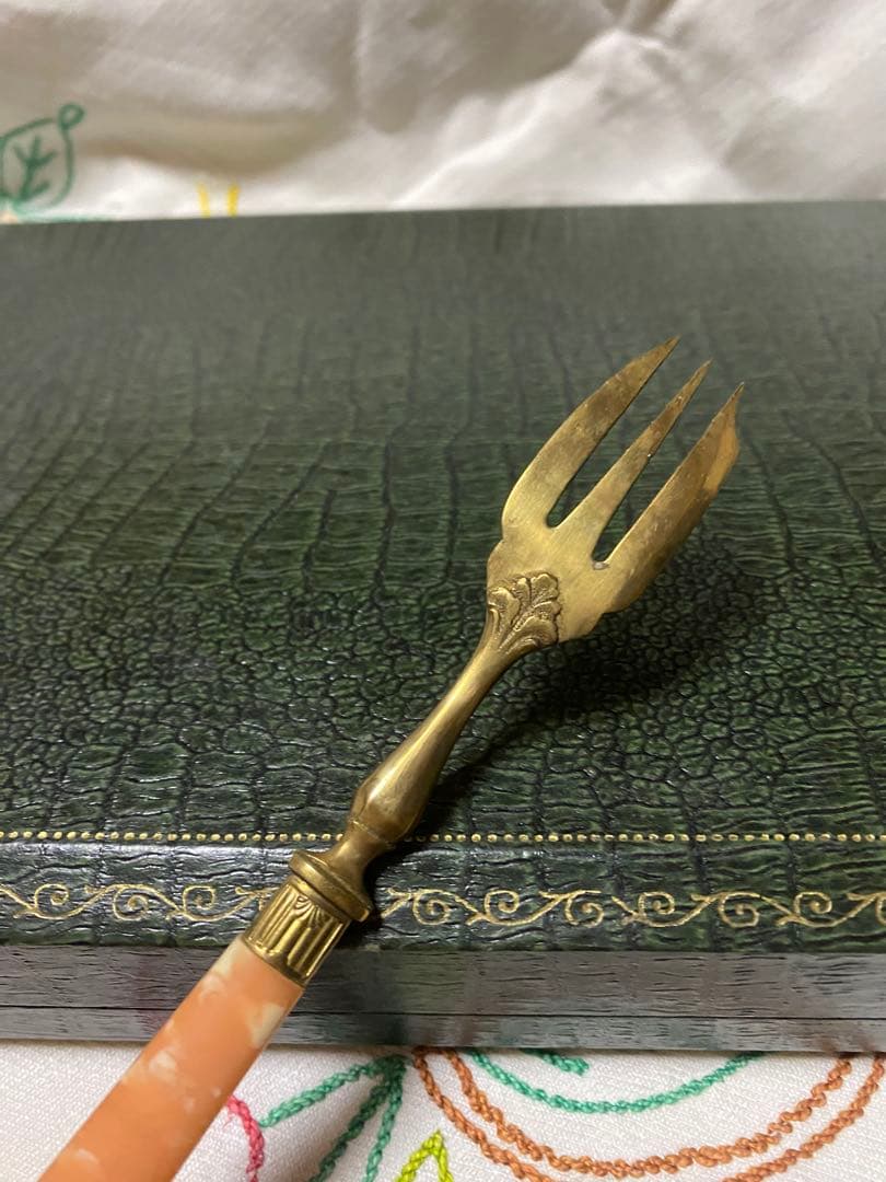 フランスアンティークMontpeyroux ピンクハンドル フォークセット11本