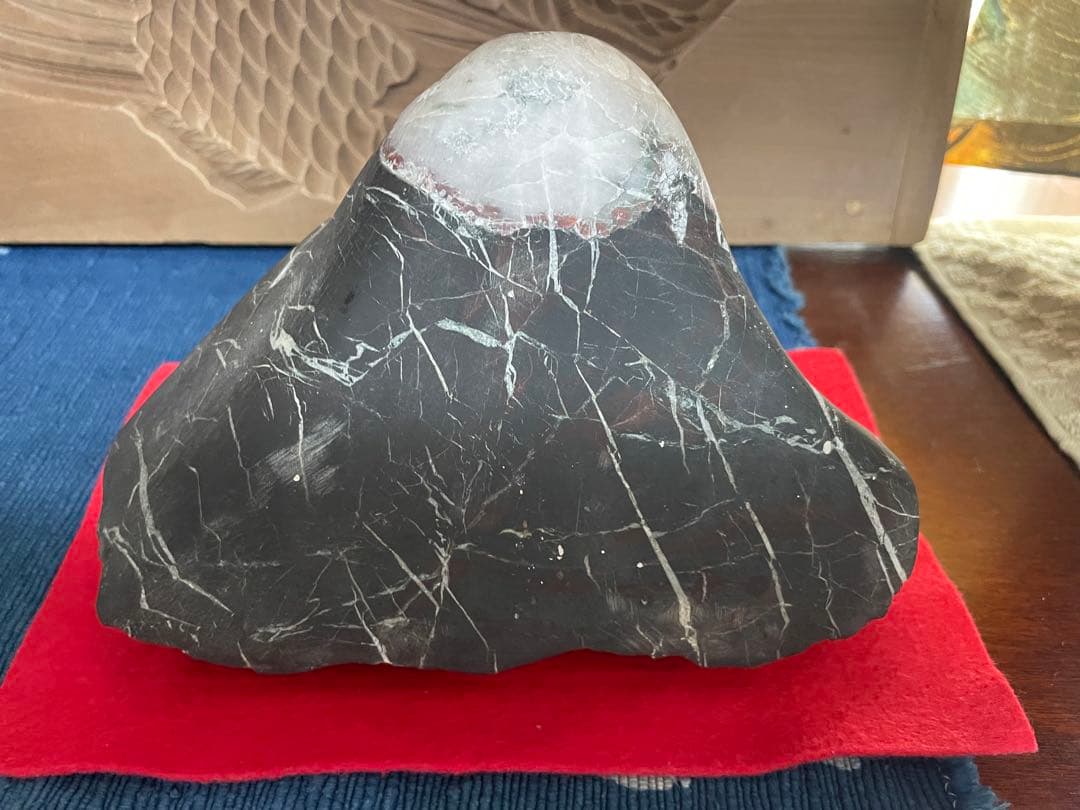 山形 水石 黒白模様 約18cm