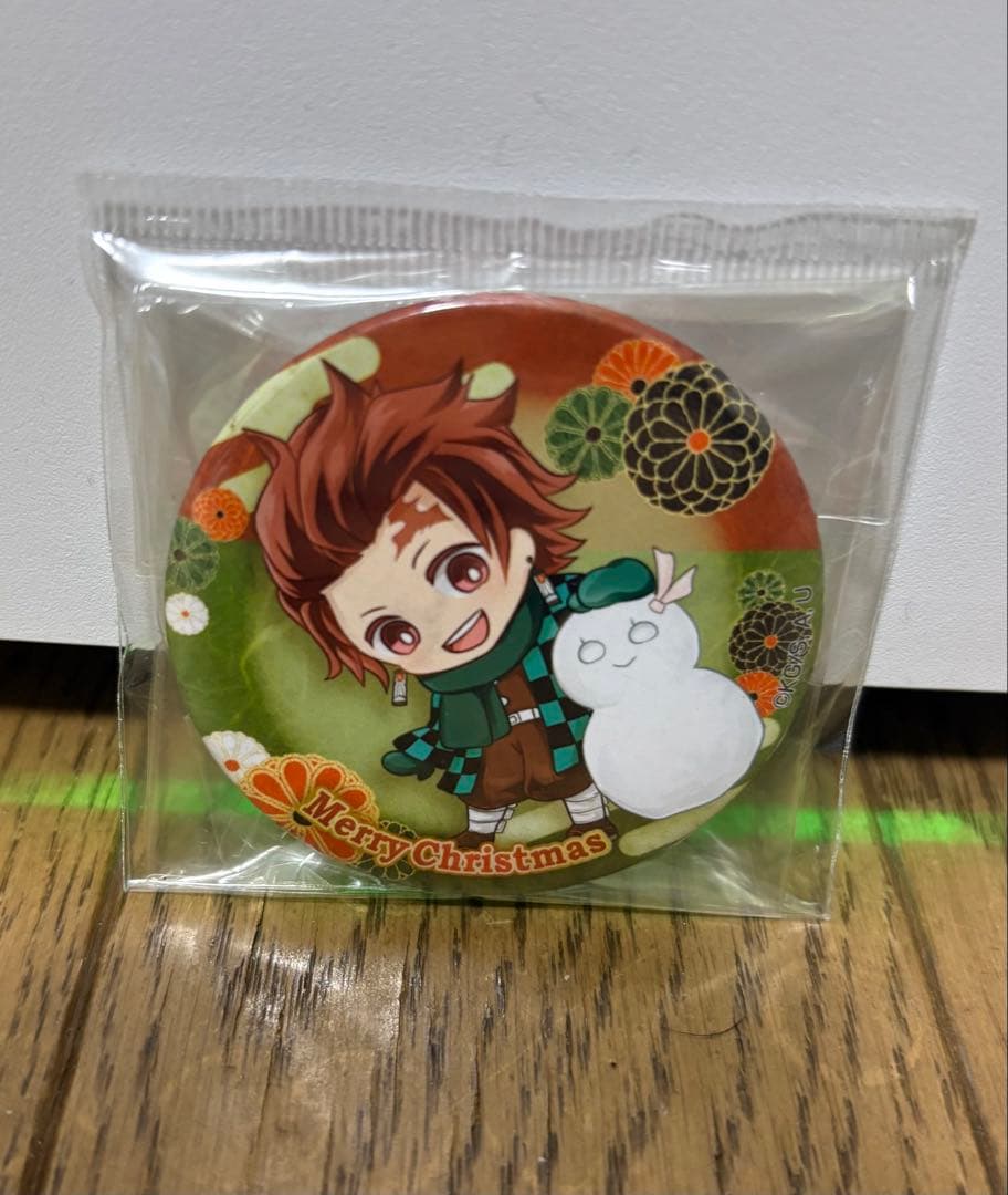 【希少品】鬼滅の刃　プリロール限定　クリスマス　缶バッジ　竈門炭治郎