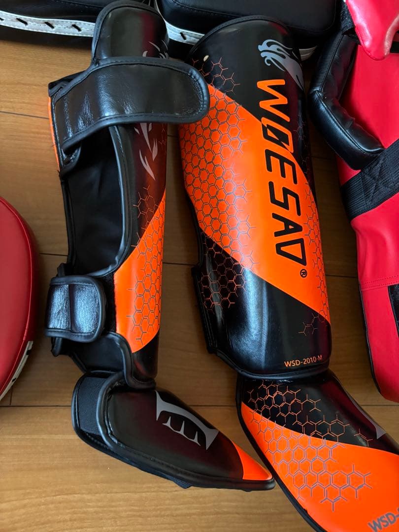 極真空手　フルコンタクト空手　キックボクシングパンチングミット オレンジ格闘技