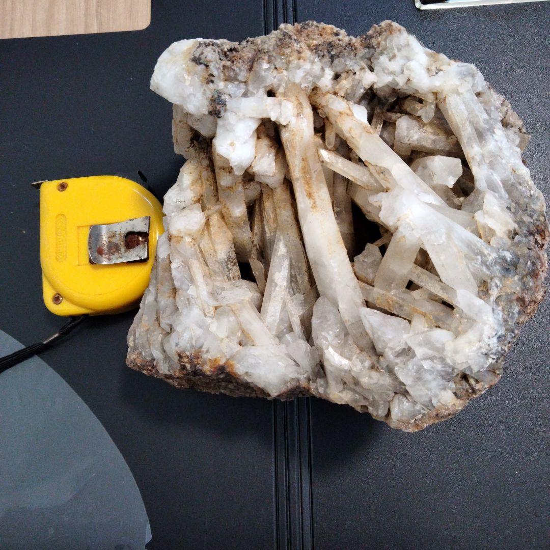 長野県　天然水晶　栗生水晶山産　水晶　原石　2.8キロ　大サイズ　早い者勝ち