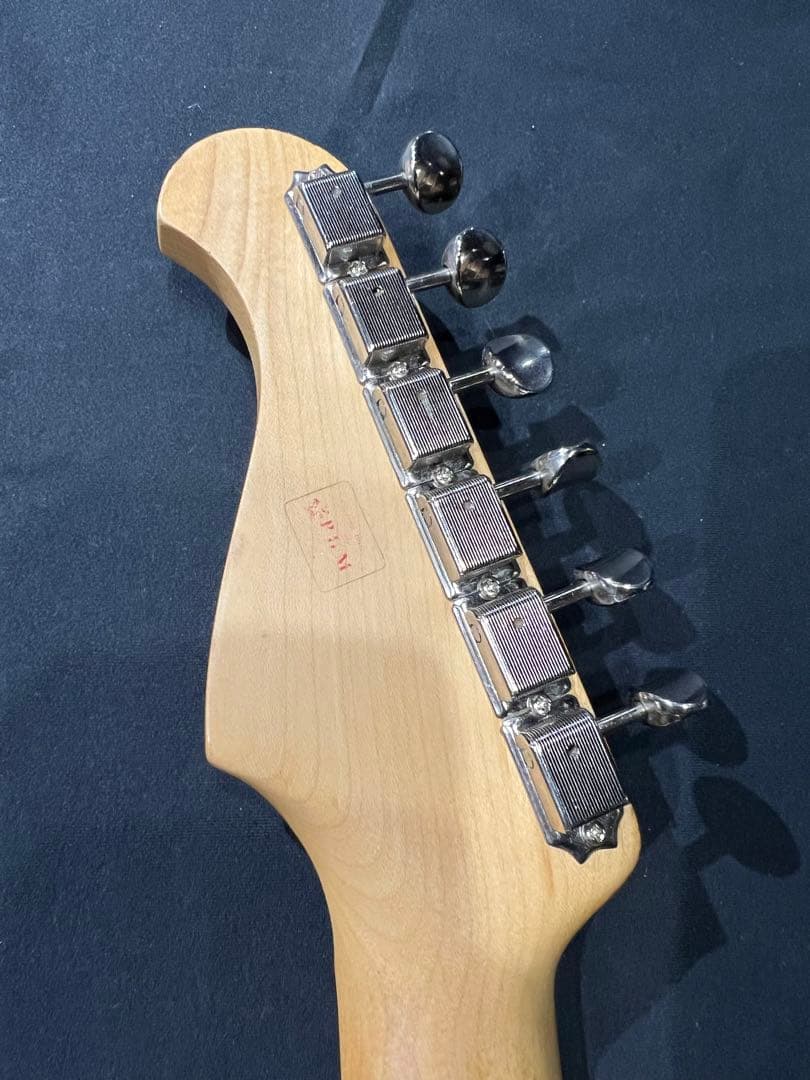 MOON オーダーストラト　EMG アクティブ　ムーニーロゴ　白