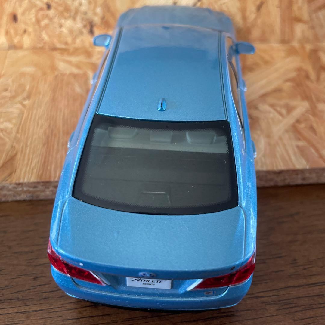 1/30 トヨタ クラウンアスリートReBORN カラーサンプル ミニカー空色