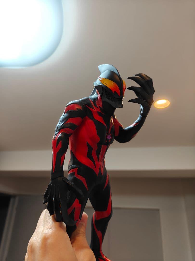 英雄勇像 ウルトラマンティガ マルチタイプ 一番くじ B賞ウルトラマンベリアル