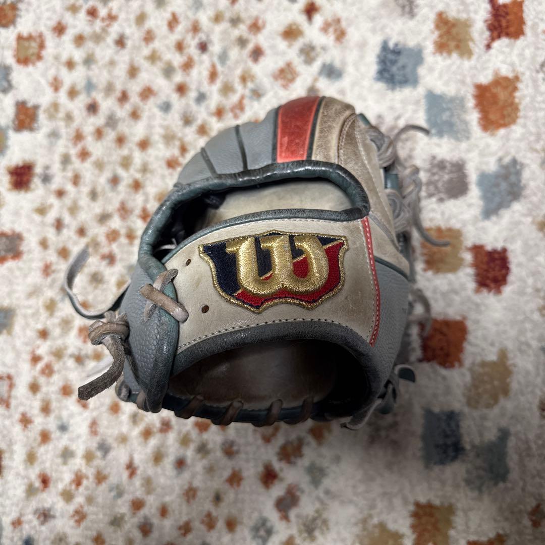 Wilson 野球グローブ 内野手二塁手、三塁手グレー/レッド/ホワイト