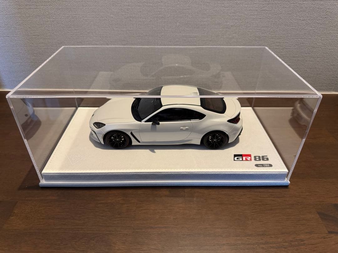 GR86 モデルカー 1/18 Pro Edition