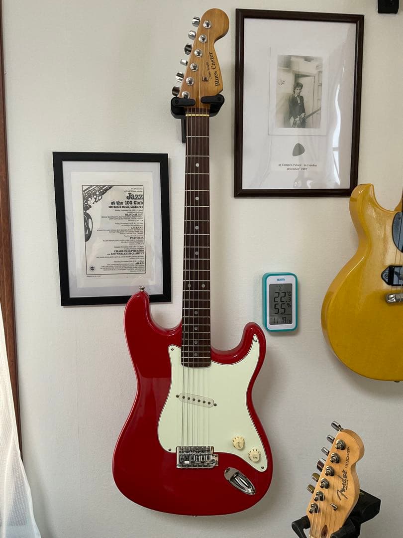 ストラト　タイプ　キャンディレッド