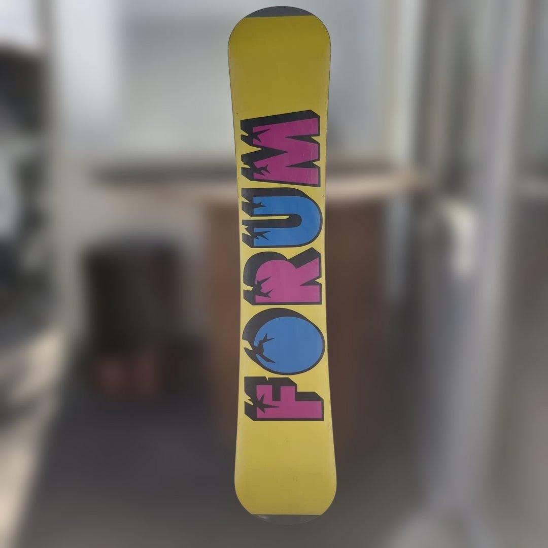Forum フォーラム　スノーボード　ボード　黄色　グラフィック　153