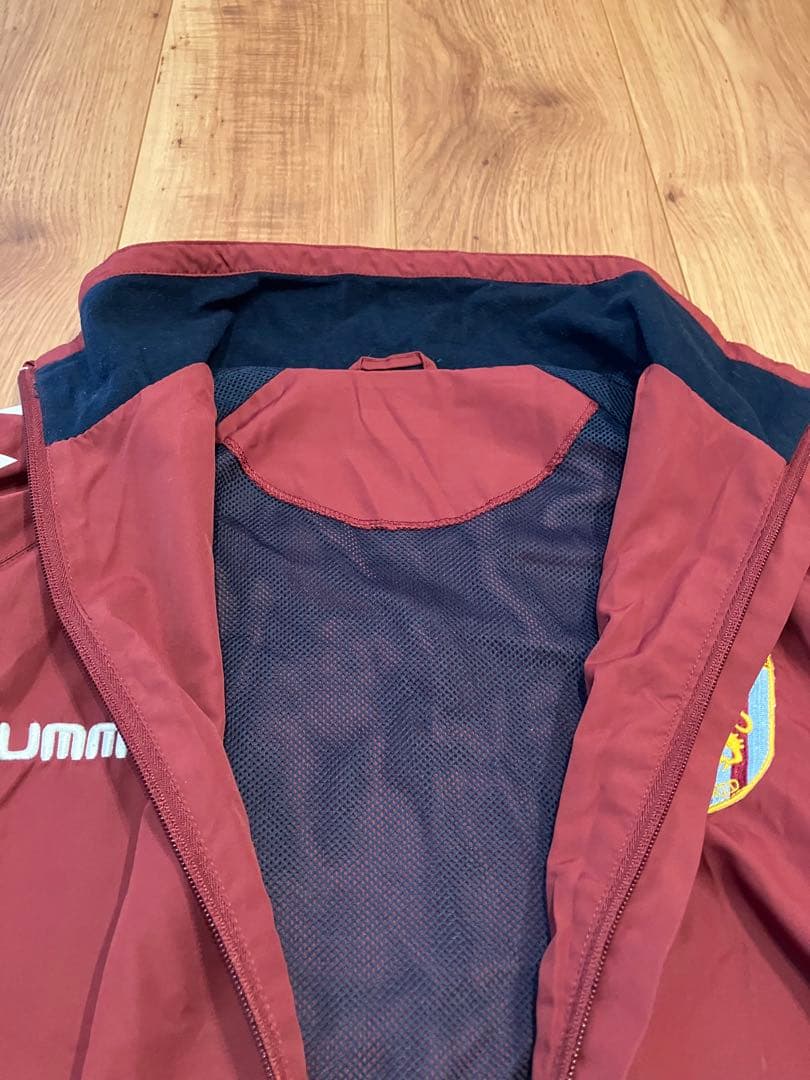 アストンヴィラ Hummel ナイロンジャケット 古着　アストンビラドリルトップ