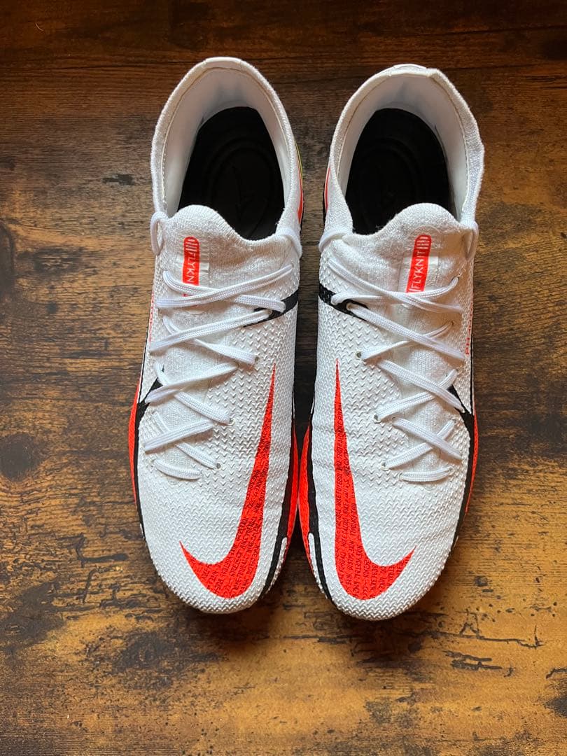 ナイキ ファントムGT2 PRO FG